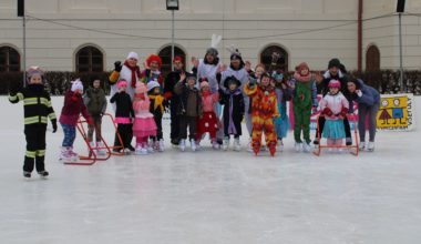 „Pohádkový karneval“ na zámeckém kluzišti